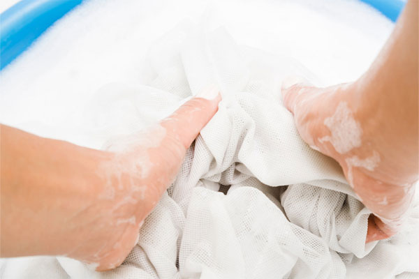 علت تمیز نشدن پرده سفید پس از شستشو